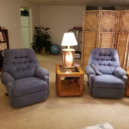Southern Hospitality House Apartment Лейкуд Екстериор снимка