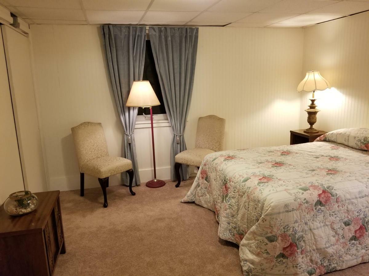 Southern Hospitality House Apartment Лейкуд Екстериор снимка